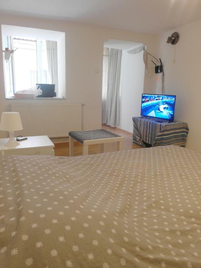 Apartmán Studio Moliere Brašov Exteriér fotografie